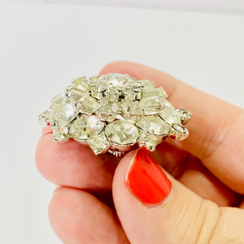 Weiss VTG Rhinestone Brooch Excellent Condition! - Picture 5 of 9